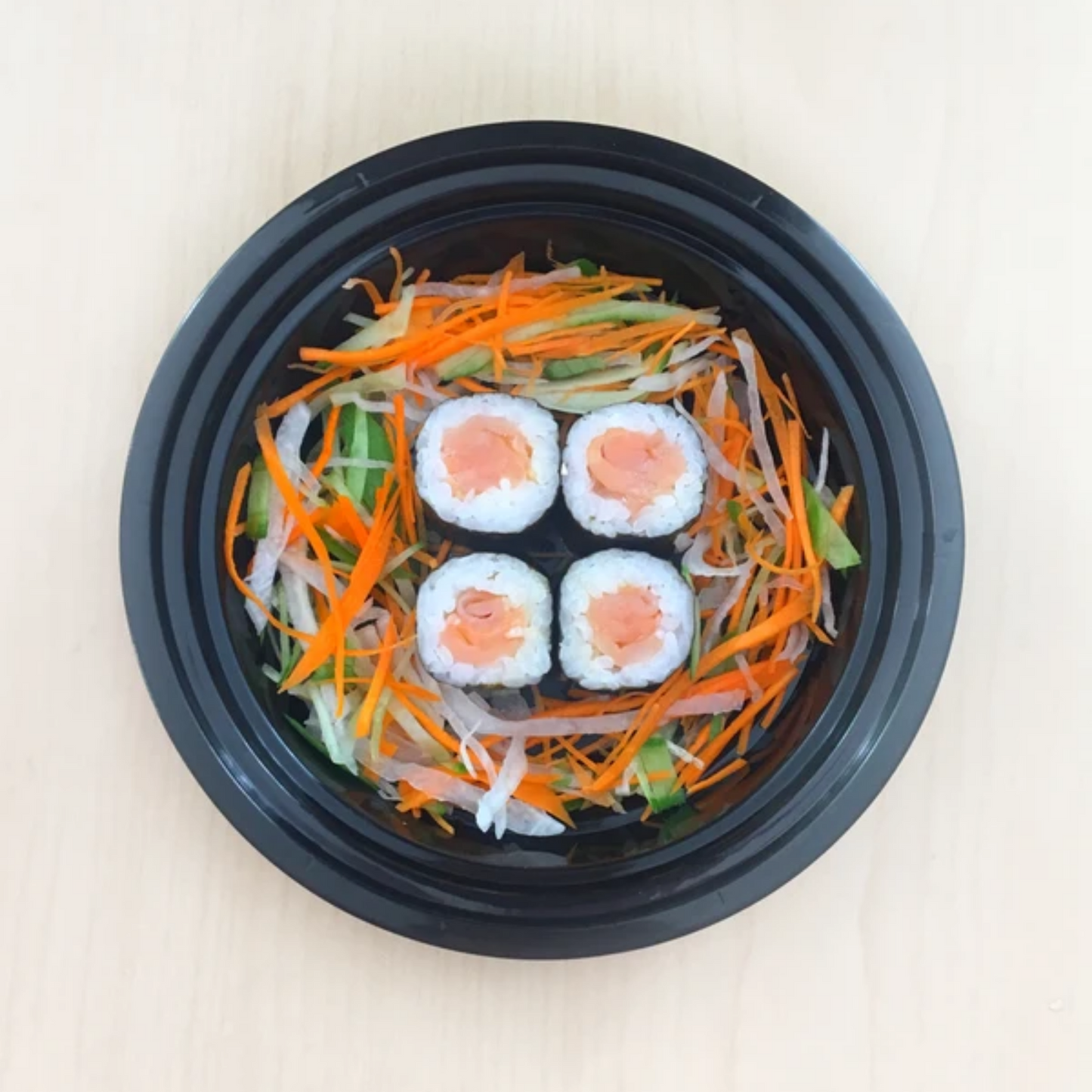 Smoked Salmon Maki (4pcs)