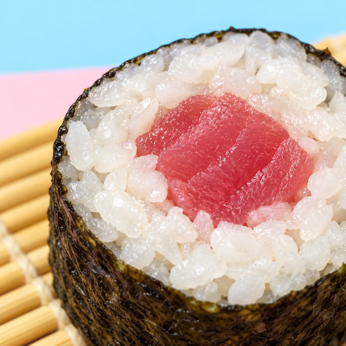 Red Tuna Maki (6 pcs) — texture detail