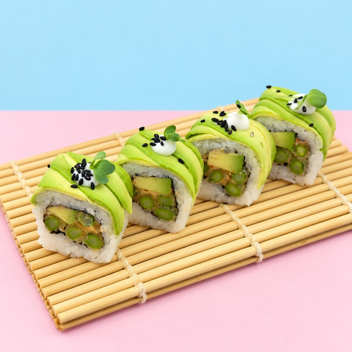 Amazing Avocado Roll – 4 pcs