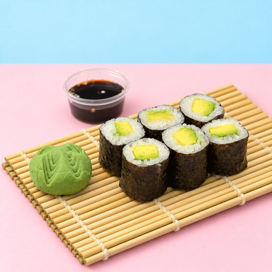 Avocado Maki (6 pcs) – 6 pcs