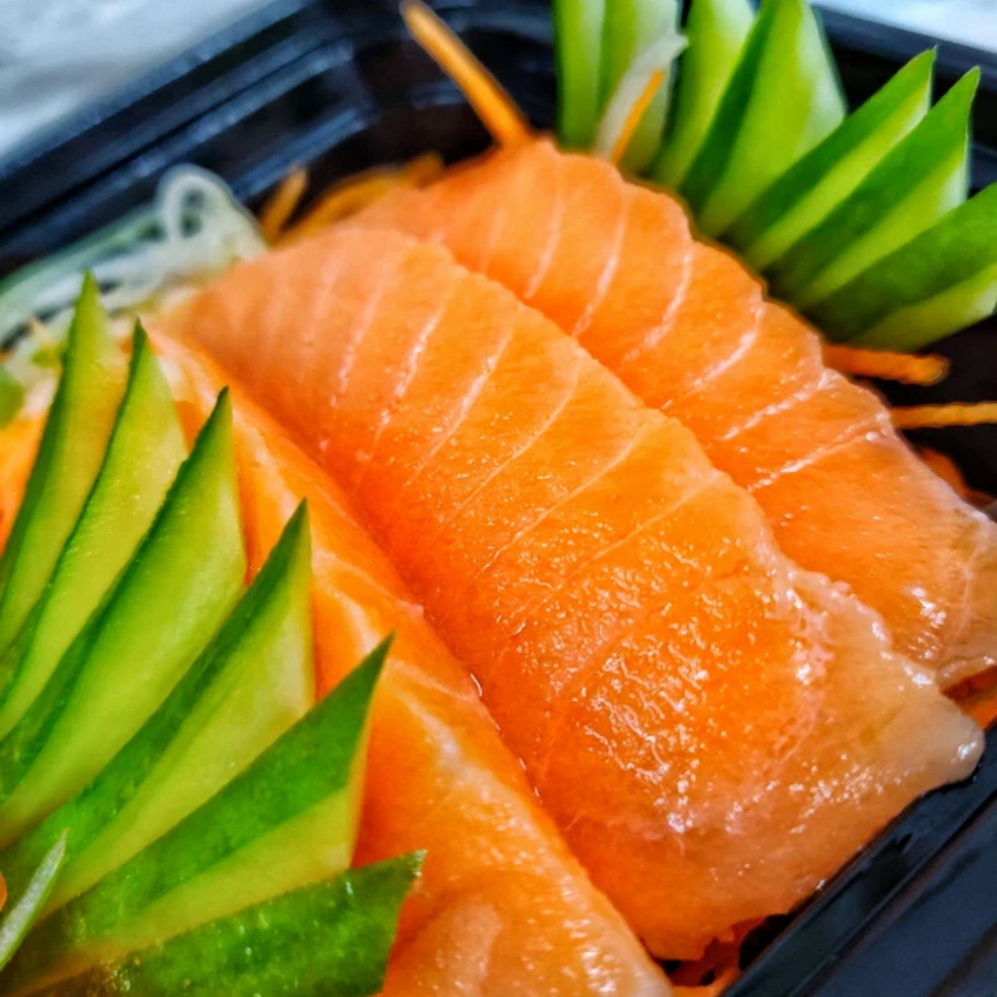 Fresh Salmon Sashimi (3pcs)